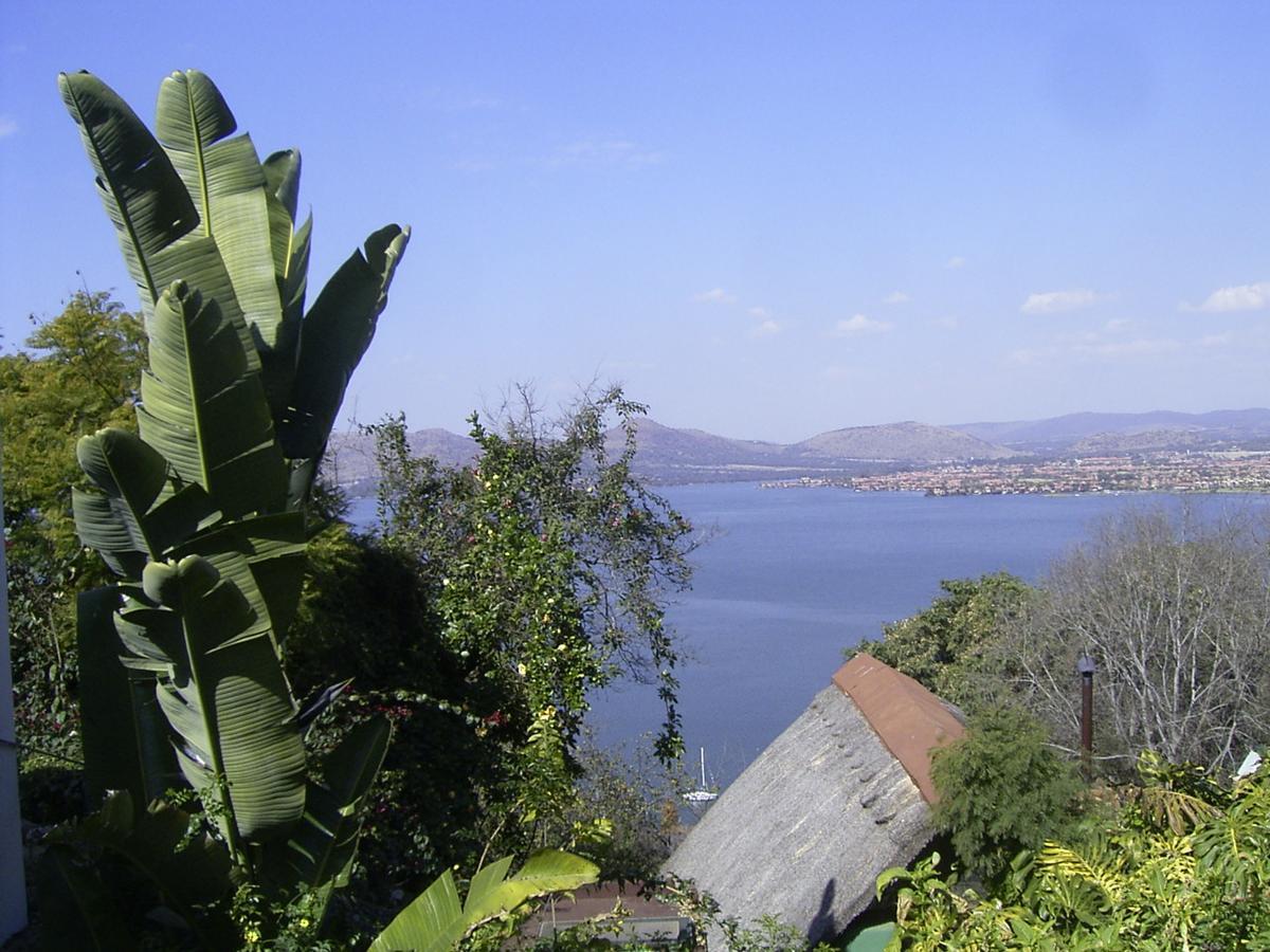 Bali At Scenic Haven Lodge In Hartbeespoort Kültér fotó